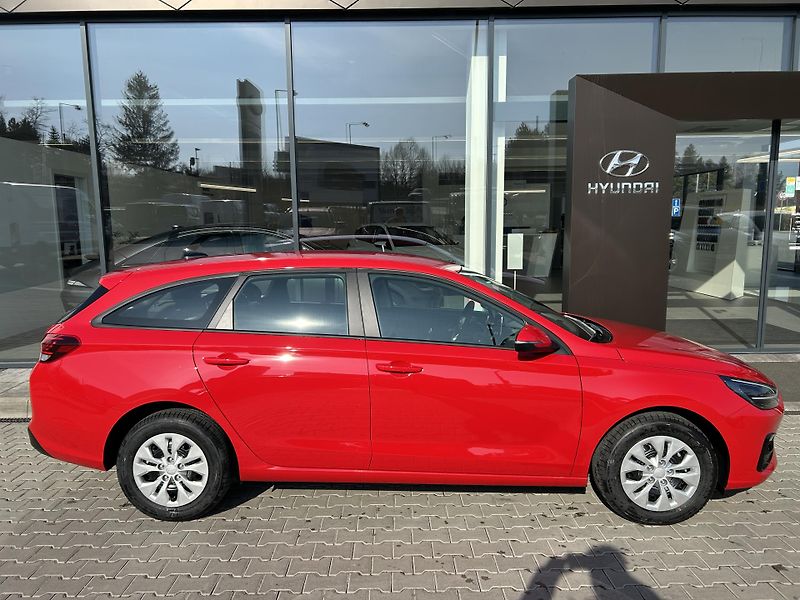 Hyundai i30 WG FL 1,5 T-GDI MT COMFORT 16 - fotka 3 z 28