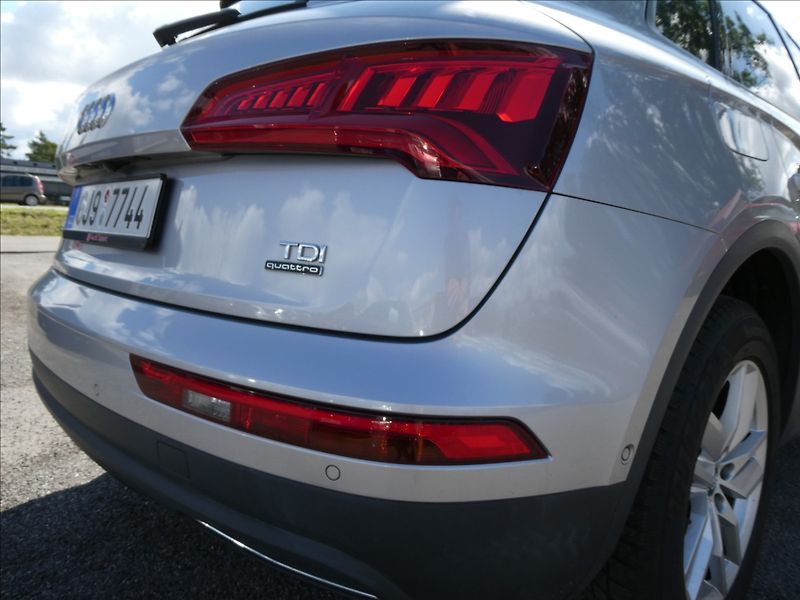 Audi Q5 2,0 TDi 120kW quattro,po servi - fotka 10 z 46