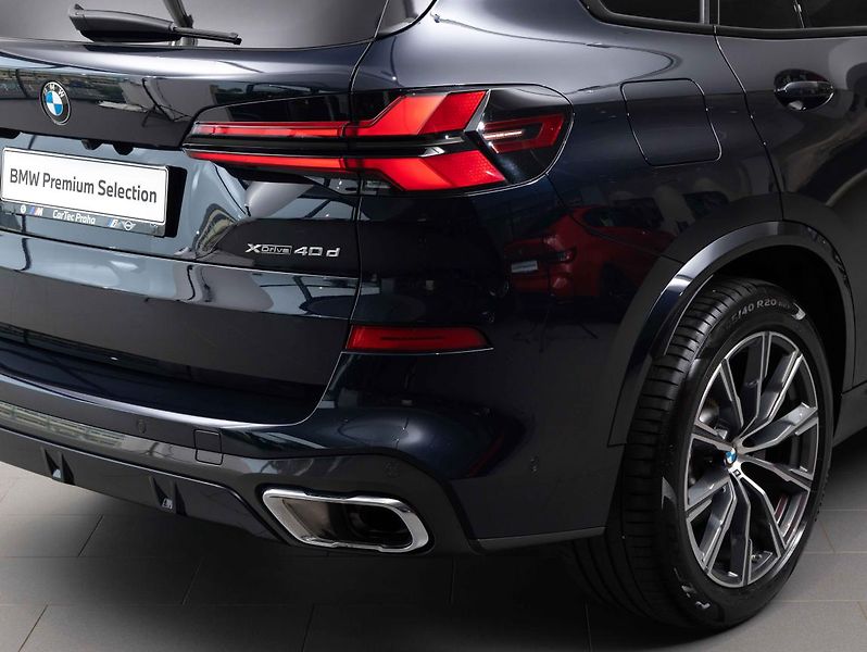 BMW X5 xDrive40d - fotka 9 z 24
