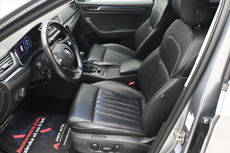 Škoda Superb 2,0 TDI 110 kW DSG Style Záruk - fotka 13 z 33