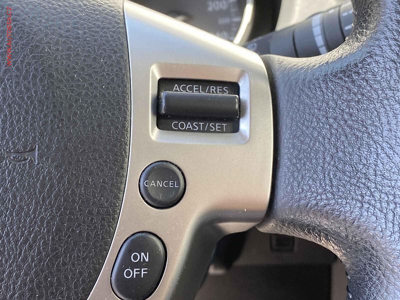 Nissan Qashqai (2010) 2.0dCi 4x4, 2.maj,ČR, I-Way - fotka 13 z 16