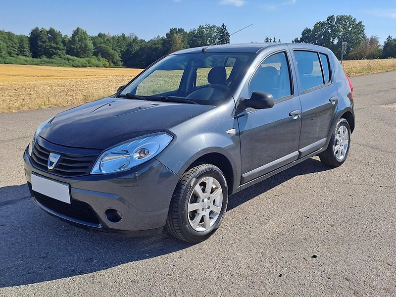 Dacia Sandero (2010) 1.4 2xKOLA, PĚKNÝ STAV - fotka 1 z 25