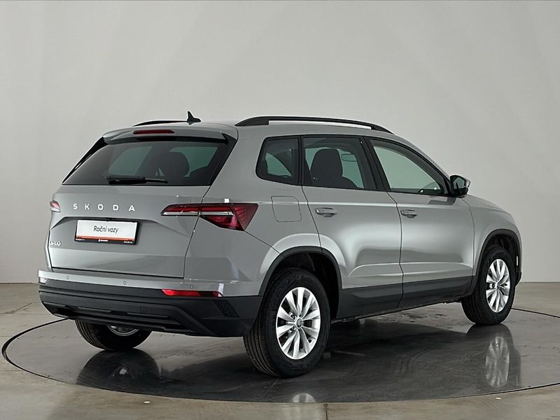 Škoda Karoq Selection DSG - fotka 2 z 29