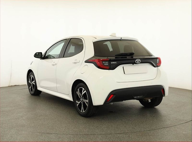Toyota Yaris (2025) 1.5 VVT-i, ČR,1.maj - fotka 4 z 21