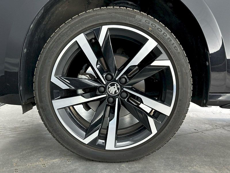 Škoda Kamiq (2025) DSG 1.0TSI 85kW Monte Carlo - fotka 32 z 32