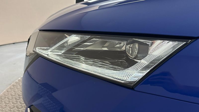 Škoda Octavia 2.0 TDI DSG Style Combi - fotka 18 z 26