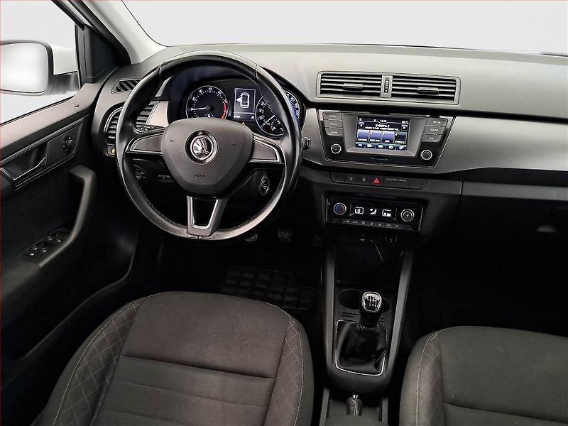 Škoda Fabia (2017) 1.0 TSI, Tempomat - fotka 7 z 16
