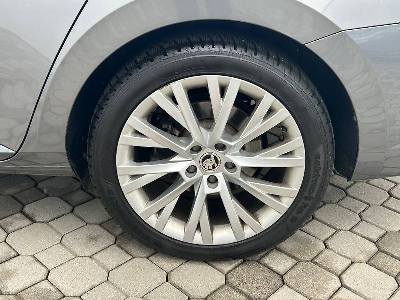 Škoda Superb Style 7DSG 2,0TDI - fotka 23 z 26