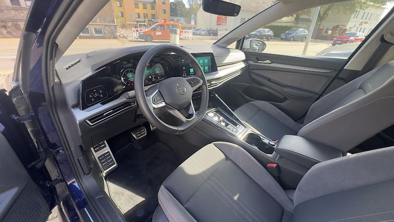 Volkswagen Golf (2024) 2.0TDI DSG Alltrack 4x4  - fotka 8 z 14