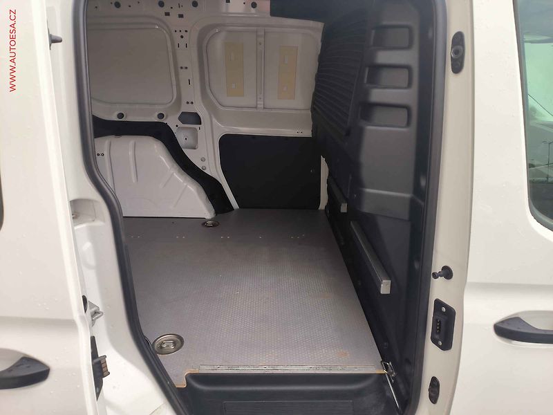 Volkswagen Caddy (2021) 2.0TDi, AC, +kola - fotka 8 z 22