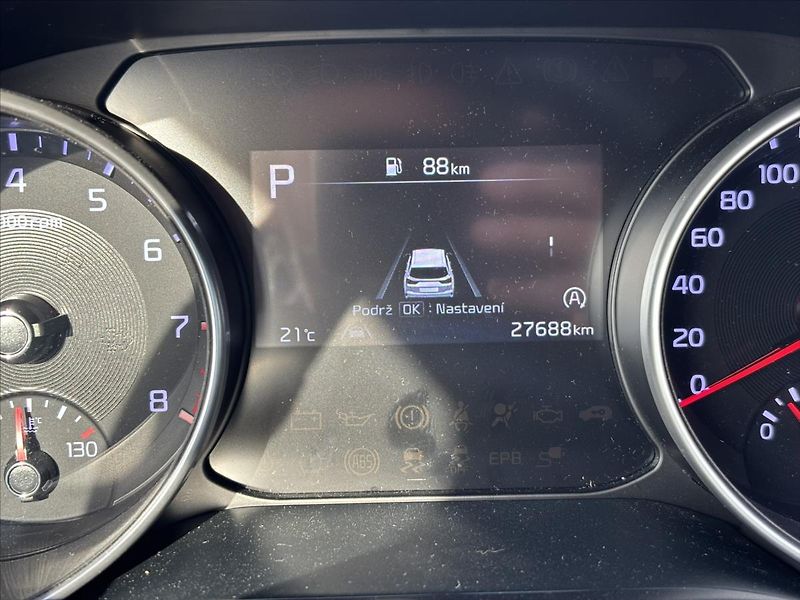 Kia Ceed 1,5 TGDi 118kW AT Spin ZÁRUKA - fotka 37 z 39
