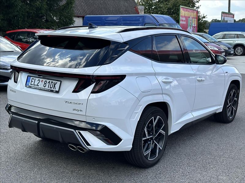 Hyundai Tucson 1,6 T-GDI PHEV N-LINE 4WD AT - fotka 6 z 12