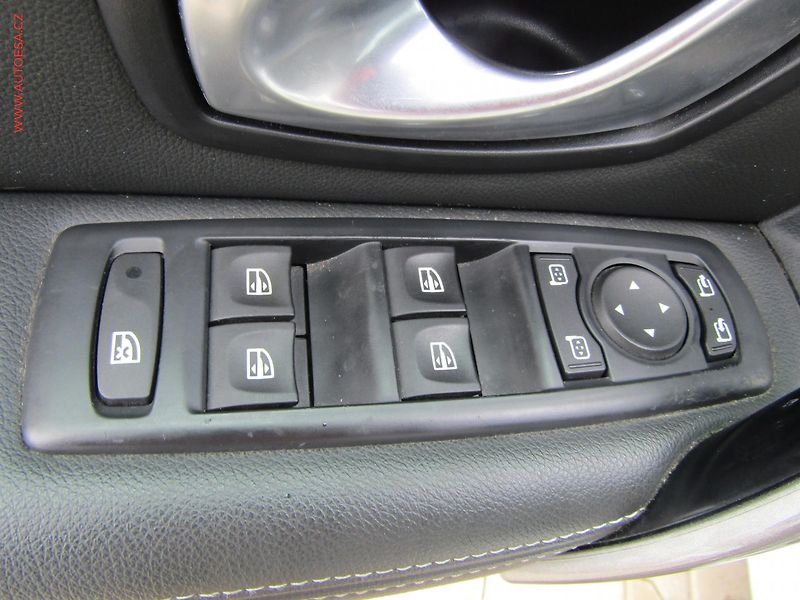 Renault Laguna (2013) 2.0dCi, ČR, Navi, bixen - fotka 13 z 17