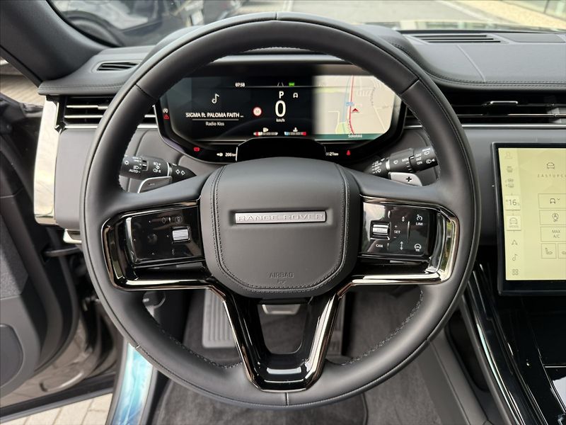 Land Rover Range Rover Sport (2026) 3,0 DYNAMIC SE D250 - fotka 12 z 24