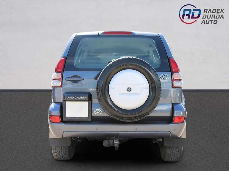 Toyota Land Cruiser 3,0 D-4D  ČR,4x4,AUTOMAT,8MÍST - fotka 6 z 28