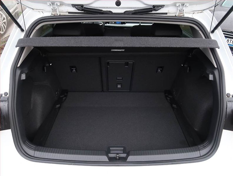 Renault Grand Scénic (2015) Bose 1.6 dCi, Serv.kniha - fotka 13 z 16