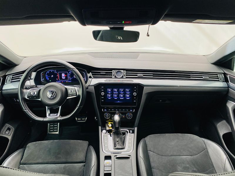 Volkswagen Arteon 2,0 R-LINE 2,0 TDI 140kW 7DSG - fotka 5 z 26