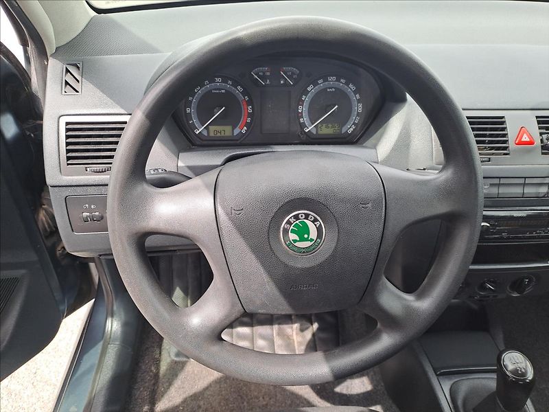 Škoda Fabia 1,9 SDI KLIMA - fotka 11 z 13