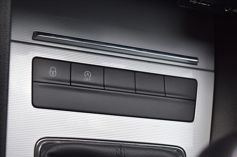 Škoda Octavia 1,6 TDI 81KW PO ROZVODECH - fotka 41 z 48