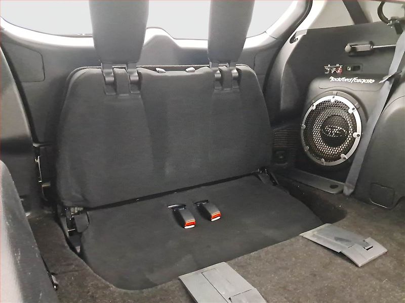 Mitsubishi Outlander (2011) 2.2 DI-D, 4X4, Automat - fotka 18 z 22