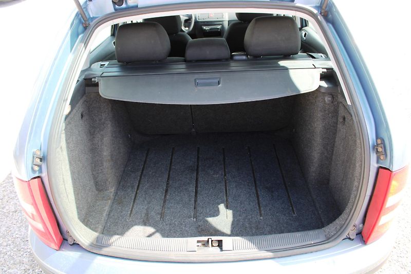 Škoda Fabia (2007) 1,2i EL.OKNA SERVO ABS  - fotka 11 z 16