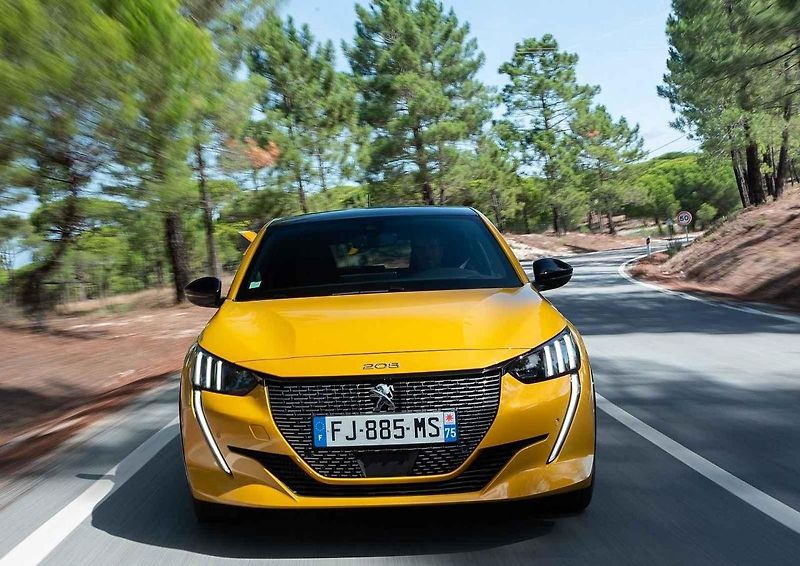 Peugeot 208 - evropské Auto roku