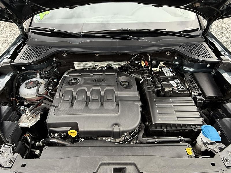 Škoda Karoq 2,0 TDI Style 4x4 Automat DSG - fotka 6 z 38