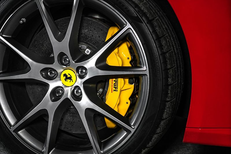 Ferrari California ROSSO CORSA/KAMERA/ - fotka 11 z 22