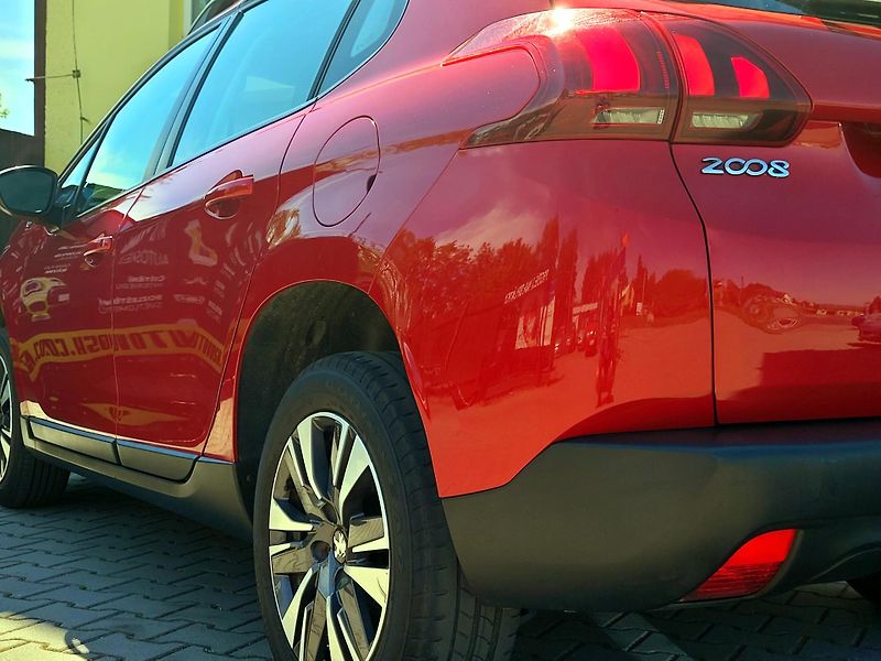 Peugeot 2008 SERV.KNIHA, ROZVODY, ČR - fotka 43 z 44