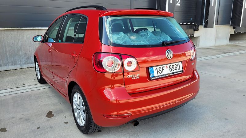 Volkswagen Golf Plus TREND 1,2 TSI 77 KW  ČR - fotka 10 z 22
