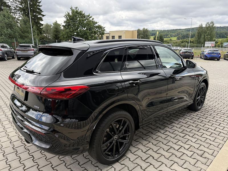 Audi Q5 (2026) TFSI 150kW 4X4 S-LINE R20 3D!! - fotka 10 z 61