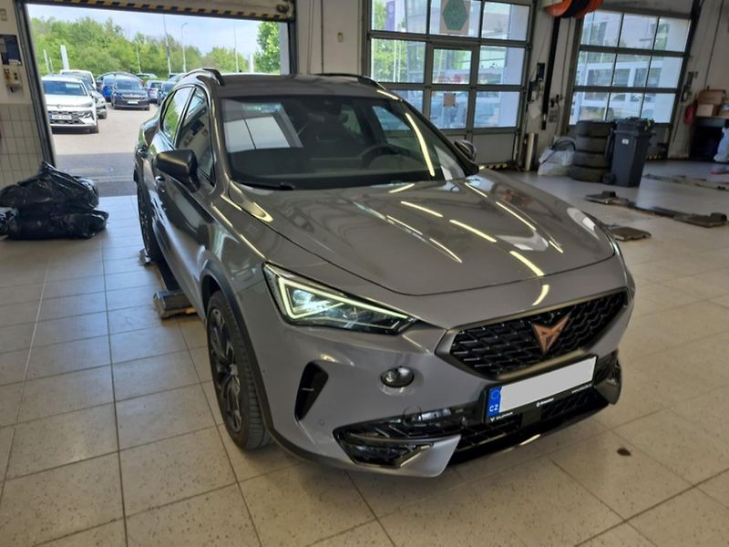 Cupra Formentor VZ 2,0 TSi/180kW - DSG Tribe - fotka 1 z 10