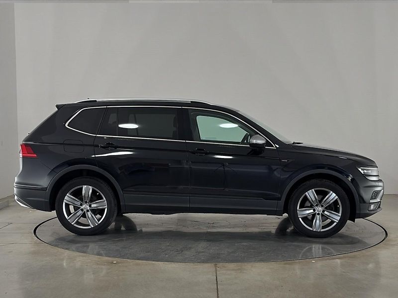 Volkswagen Tiguan Highline 4MOT DSG - fotka 16 z 30