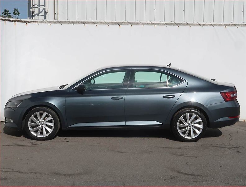 Škoda Superb (2016) Style 2.0 TDI 4x4, 4X4, ČR - fotka 3 z 23