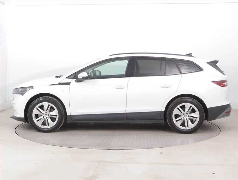 Škoda Enyaq (2023) 60 (62 kWh), SoH 93% - fotka 3 z 23