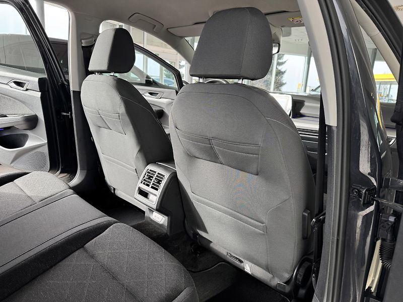 Volkswagen Golf 1,0eTSI 81kW*DSG*Life*DPH - fotka 17 z 28