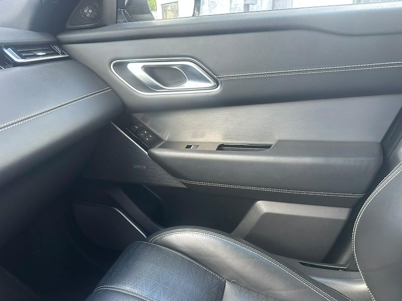 Land Rover Range Rover Velar (2021) 3.0D300, 4X4, 221KW, RDYNAMIC - fotka 29 z 35