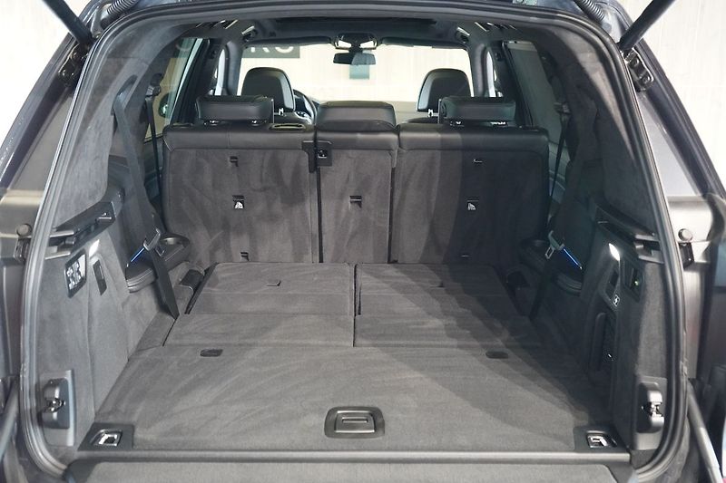 BMW X7 M50i xD, Executive Drive Pro - fotka 13 z 50