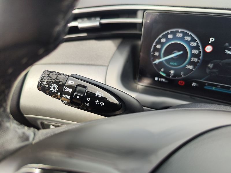 Hyundai Tucson 1.6 T-GDI/110kW Smart DCT MHEV - fotka 25 z 31