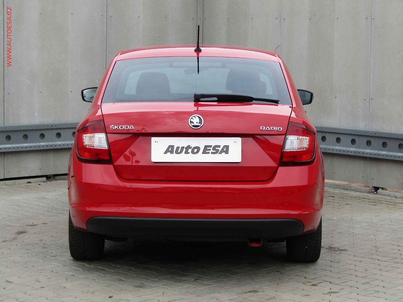 Škoda Rapid (2019) 1.0 TSi, ČR, Style, bixen - fotka 5 z 20