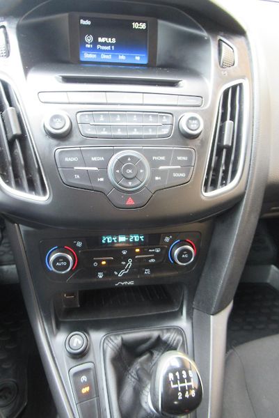 Ford Focus 1.6 TDCi AUT. KLIMA - fotka 12 z 19