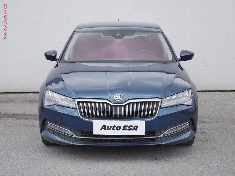 Škoda Superb (2022) 1.5 TSi, Style, LED, navi - fotka 2 z 29