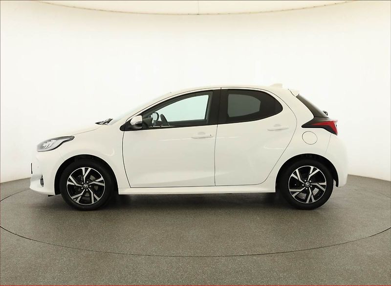 Toyota Yaris (2025) 1.5 VVT-i, ČR,1.maj - fotka 3 z 21