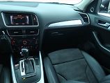 Audi Q5 (2009) Exclusive 2.0 TDI, 4X4 - náhled 8