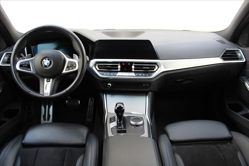 BMW Řada 3 320xd / M-PAKET / HUD / CZ - fotka 20 z 44