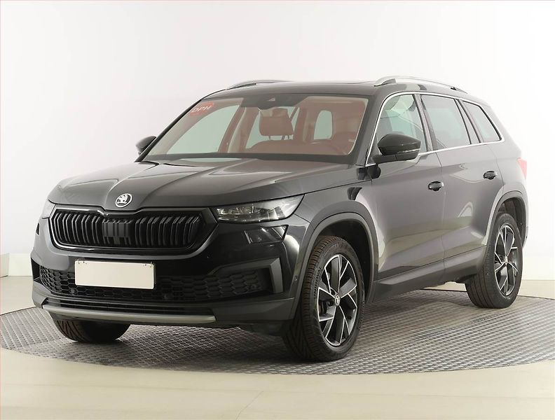 Škoda Kodiaq (2021) Sportline 2.0 TDI - fotka 2 z 32