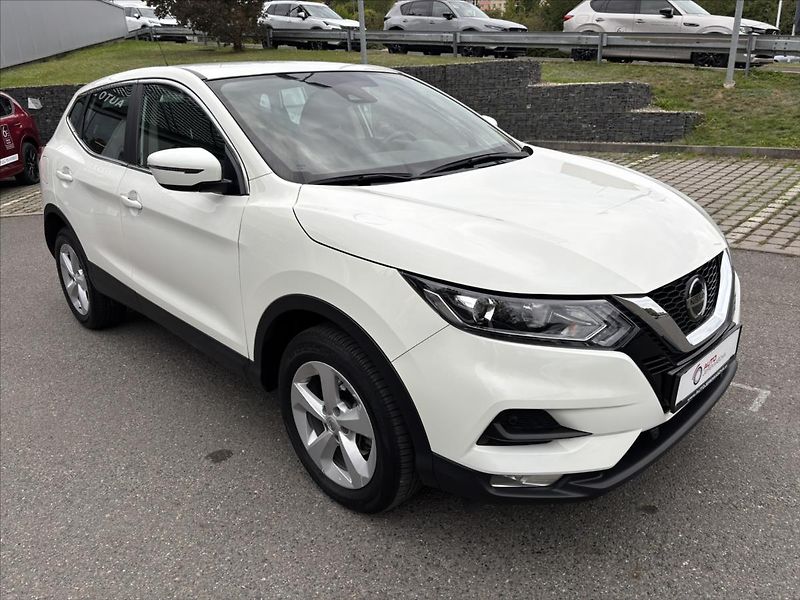 Nissan Qashqai 1,3 DIG-T Acenta VÝHŘEV KAMERA - fotka 7 z 37
