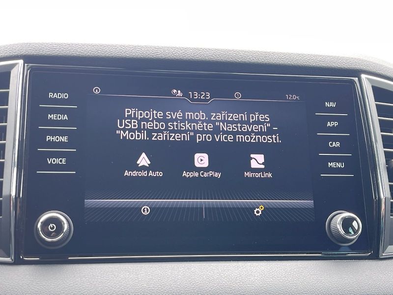 Škoda Karoq (2024) 1.5 TSI 110kW DSG Fresh - fotka 17 z 32