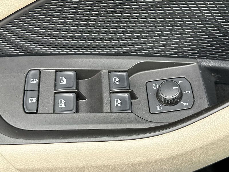 Škoda Octavia (2020) Combi 2.0 TDI DSG Style+ - fotka 11 z 37