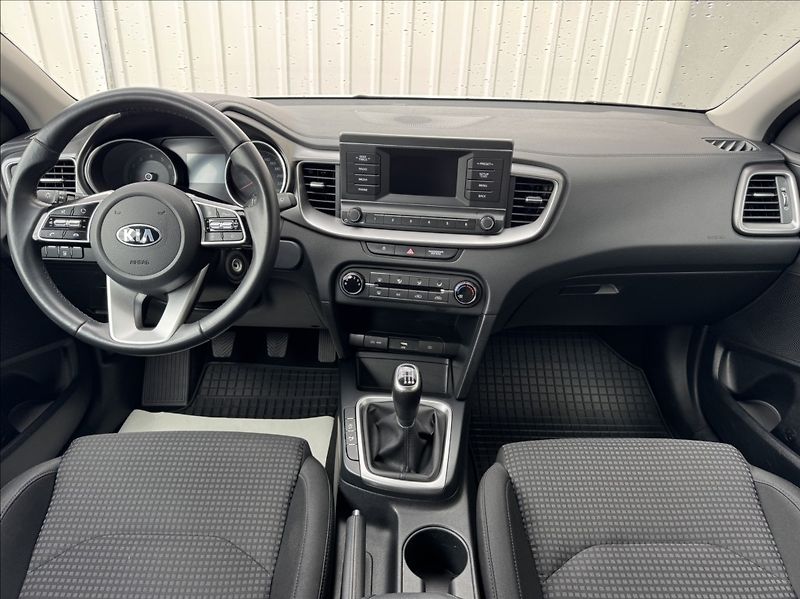 Kia Ceed 1,0 T-GDi FRESH DPH 1.maj. ČR - fotka 27 z 50